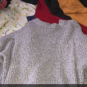 Grey knit sweater— oversized